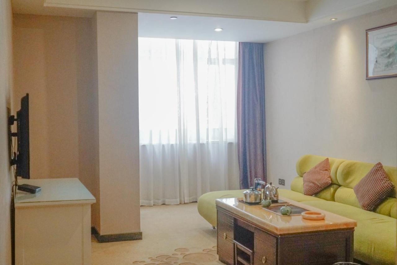 Paco Hotel Tianhe Coach Terminal Metro Satation Guangzhou-Free Shuttle Bus For Canton Fair Exterior photo