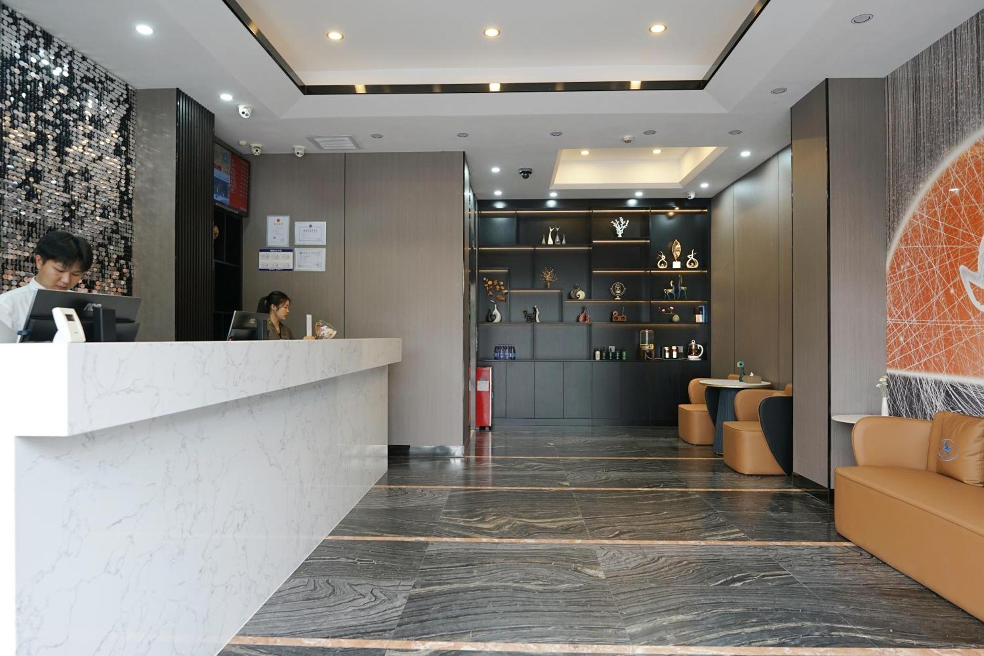 Paco Hotel Tianhe Coach Terminal Metro Satation Guangzhou-Free Shuttle Bus For Canton Fair Exterior photo