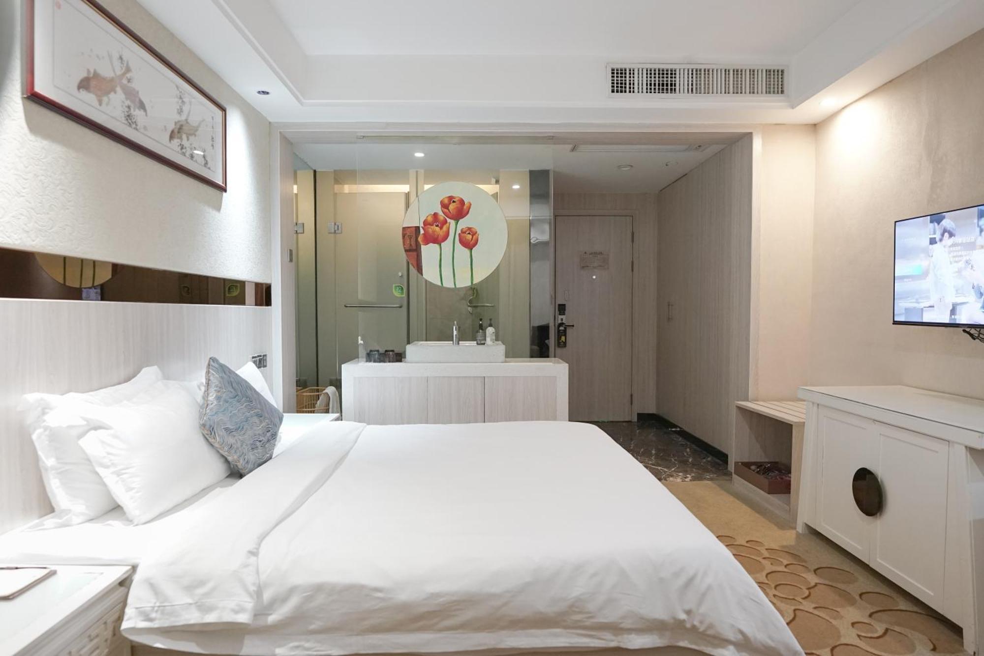 Paco Hotel Tianhe Coach Terminal Metro Satation Guangzhou-Free Shuttle Bus For Canton Fair Exterior photo